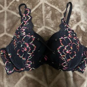 Floral Lace Underwire Bra - Black